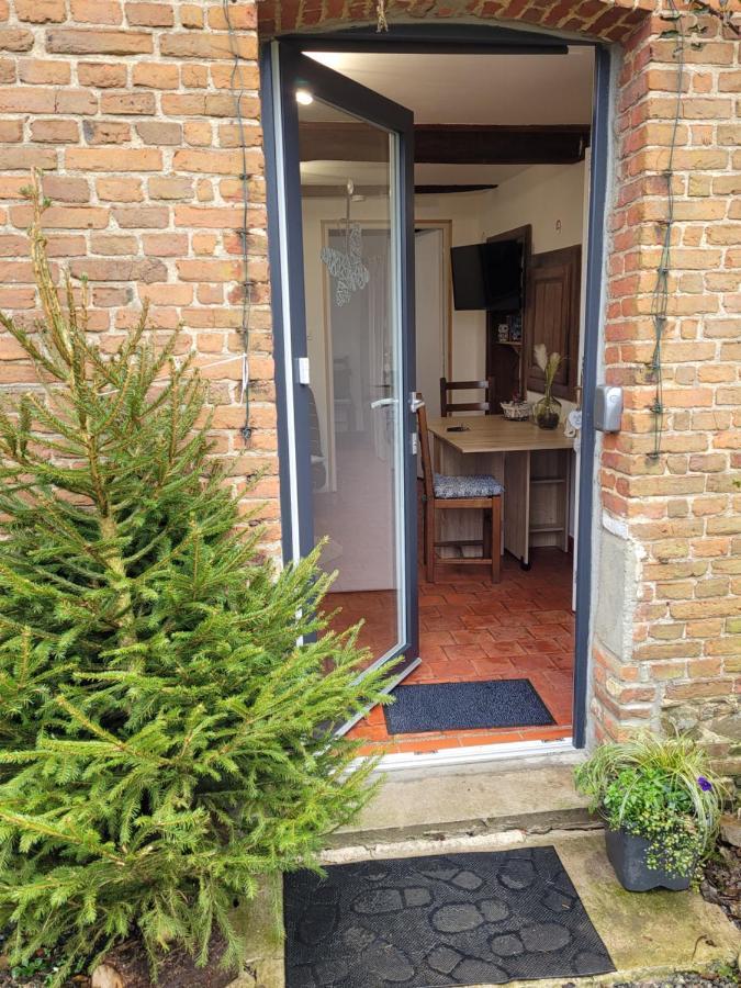 Studio Bienvenue Du Cote De Chez Nous Avec Jardin Privatif Wignehies 外观 照片