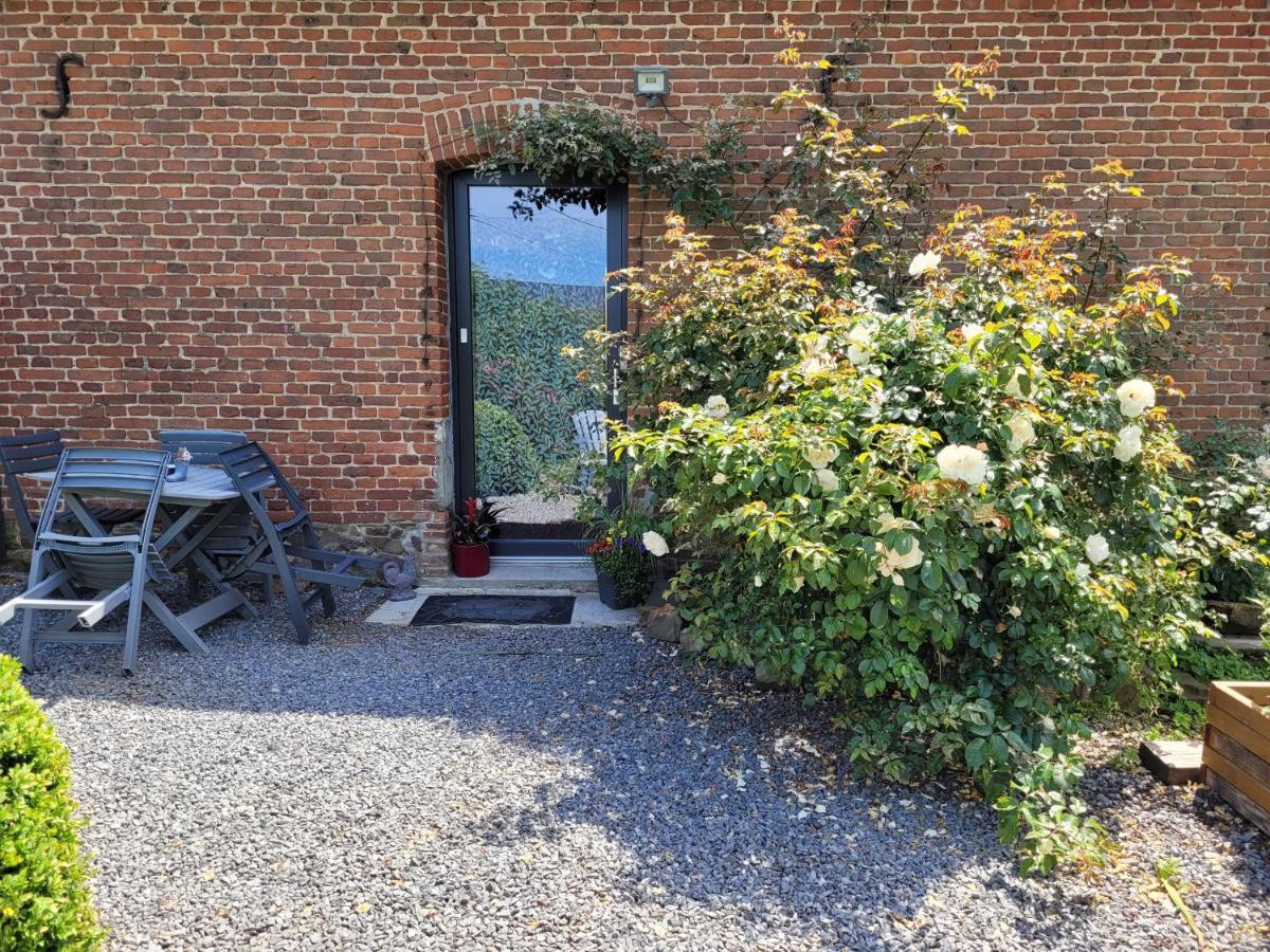 Studio Bienvenue Du Cote De Chez Nous Avec Jardin Privatif Wignehies 外观 照片